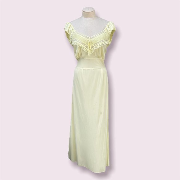 Vintage Other - 1950s Lady Edso Lace Nightgown